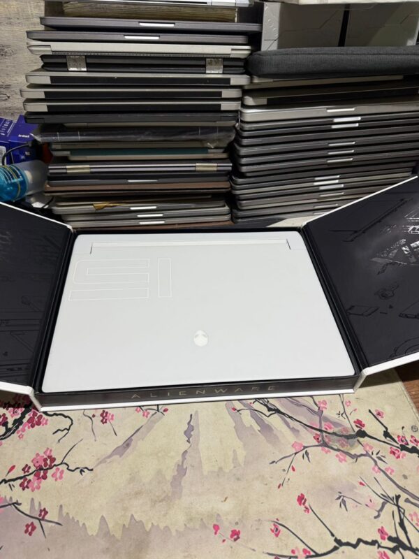 Fresh UK Used Alienware X15 R2 – Core i9 12th Gen, 32GB RAM, 2TB SSD, RTX 3080Ti 16GB, 360Hz Display