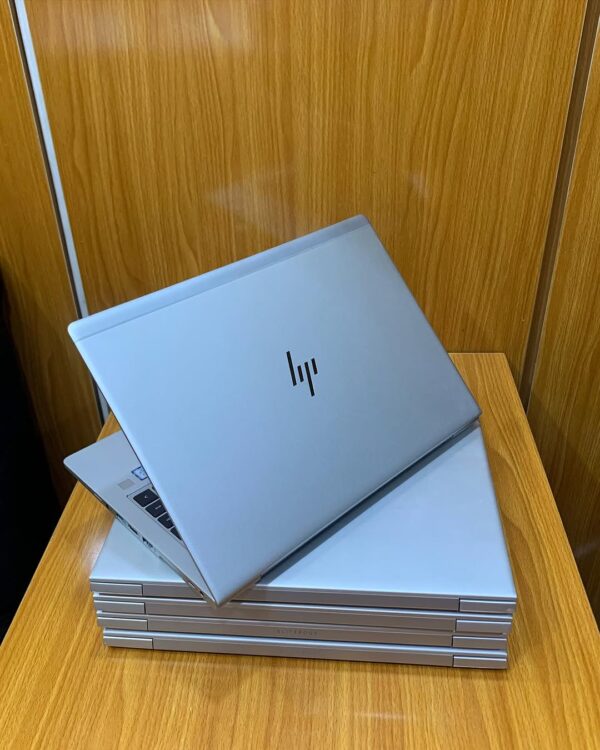 HP EliteBook 840 G6 | 8th Gen| Core i5 Laptop | 8GB RAM | 256GB SSD| Slim Buisness Laptop
