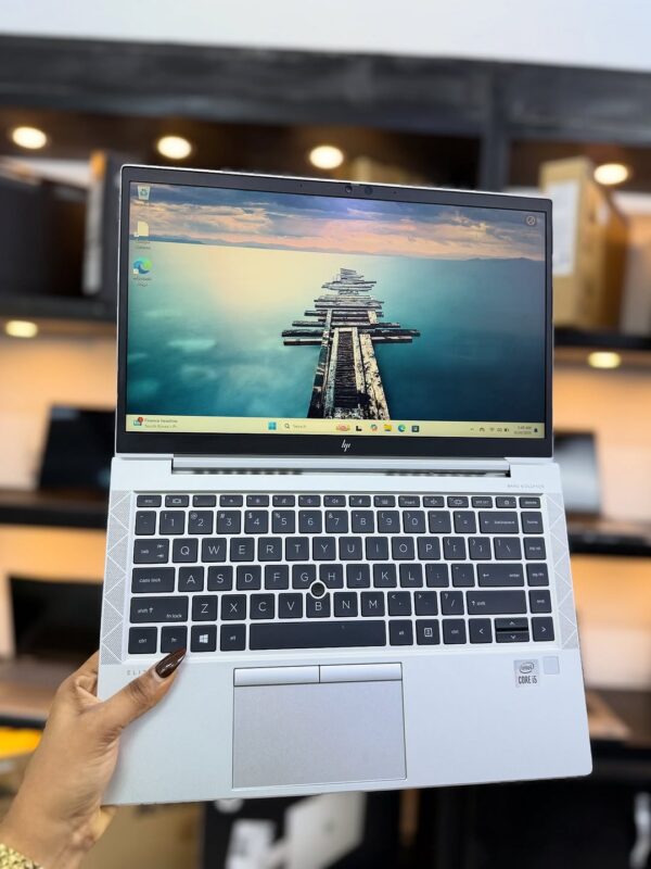 HP EliteBook 840 G7 | 10th Gen| Core i5 Laptop | 8GB RAM | 256GB SSD| Slim Buisness Laptop