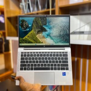 HP EliteBook 830 G8| 11th Gen| Core i7 Laptop | 16GB RAM | 512GB SSD| Slim Buisness Laptop