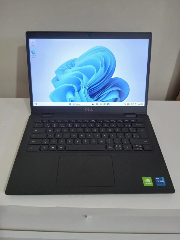 Dell Latitude 3420 Core i7 11th Gen – 16GB RAM, 512GB SSD, NVIDIA MX450 2GB, 14” (UK Used)