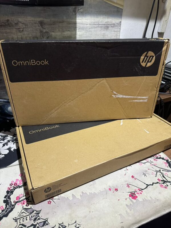 HP OmniBook 5 AI 16-af1095cl - Intel Core Ultra 9 285H, 32GB RAM, 1TB SSD, 2K Touch
