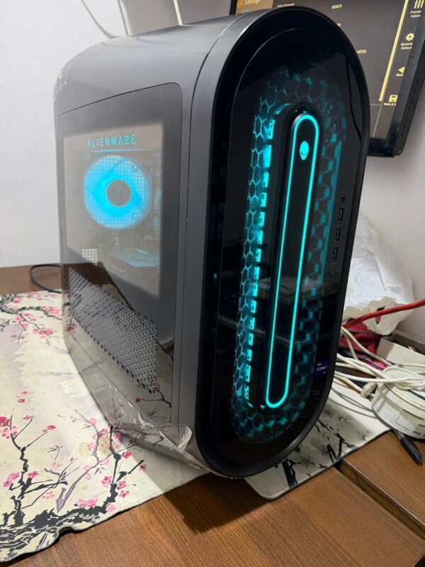 Alienware Aurora R15s Special Edition Gaming Desktop – Intel Core i9-13900F | RTX 4070 12GB | 64GB DDR5 | 1TB NVMe SSD (Like New)