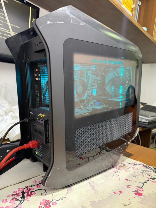 Alienware Aurora R15s Special Edition Gaming Desktop – Intel Core i9-13900F | RTX 4070 12GB | 64GB DDR5 | 1TB NVMe SSD (Like New)